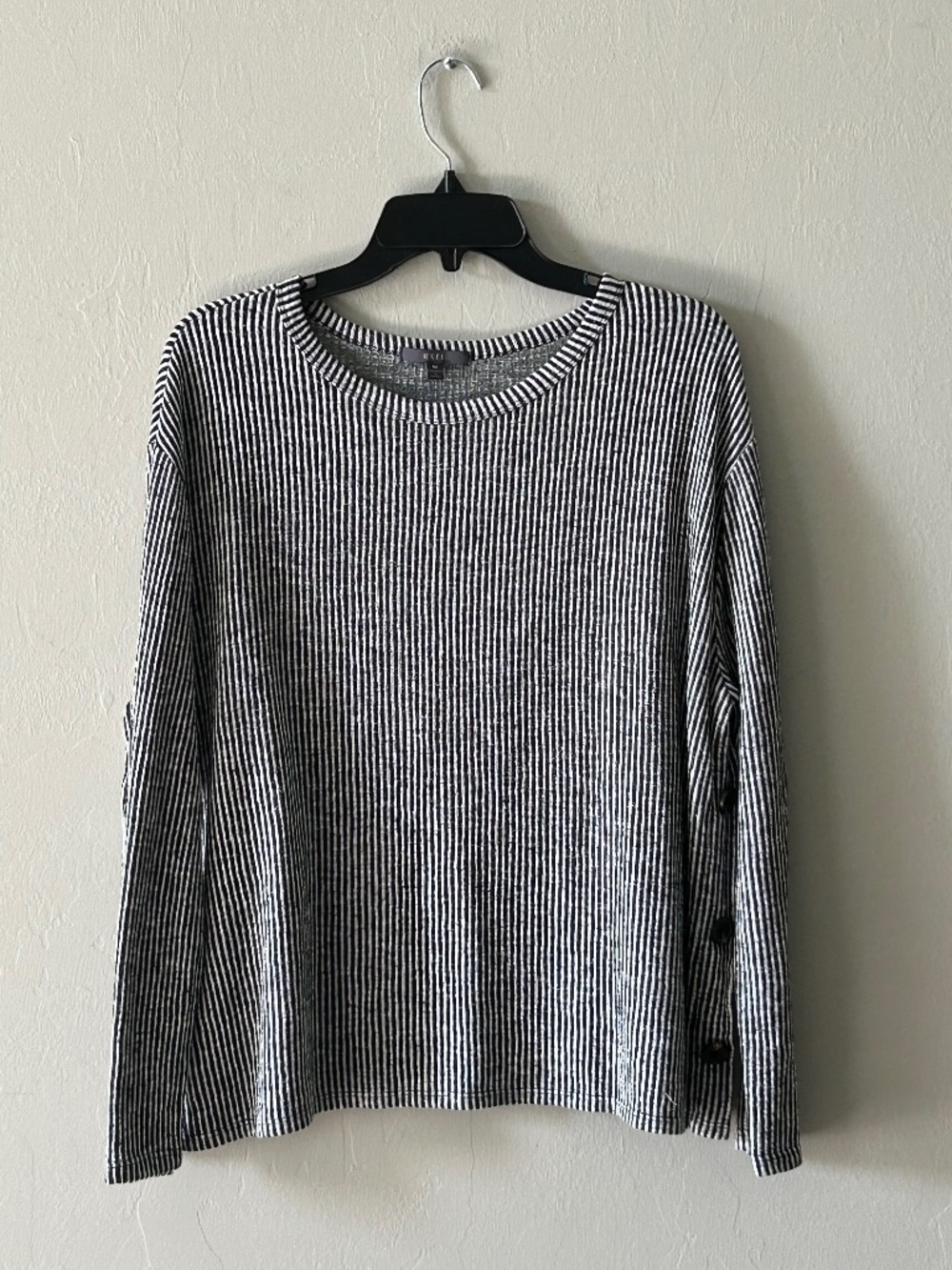 Gyft Stripped Ribbed Decorative Buttons Blue M Top Nautical Cozy Parisian Chic